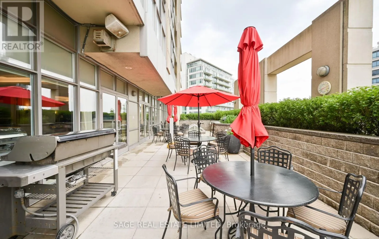 1005 - 3 MARINE PARADE DRIVE