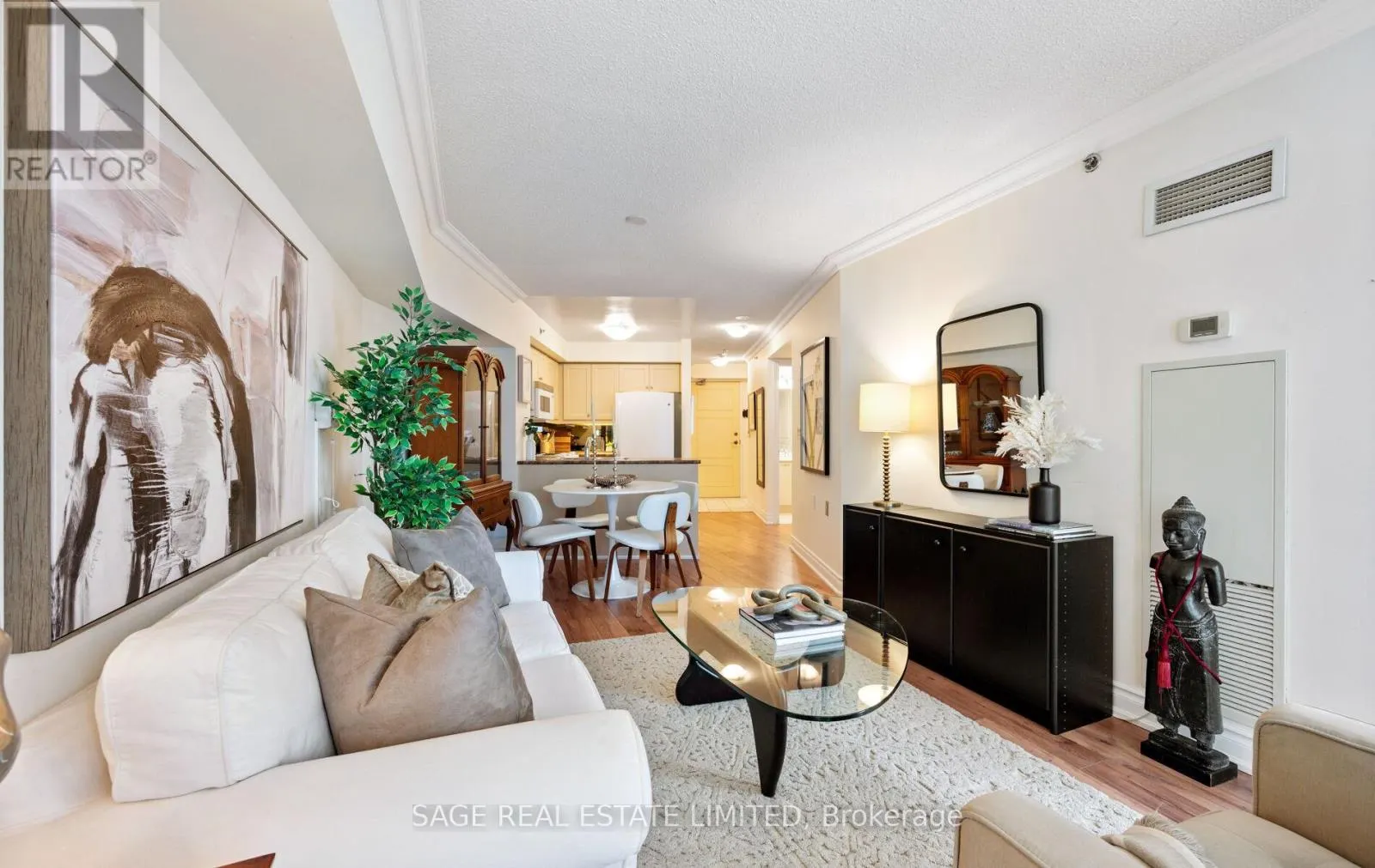 1005 - 3 MARINE PARADE DRIVE
