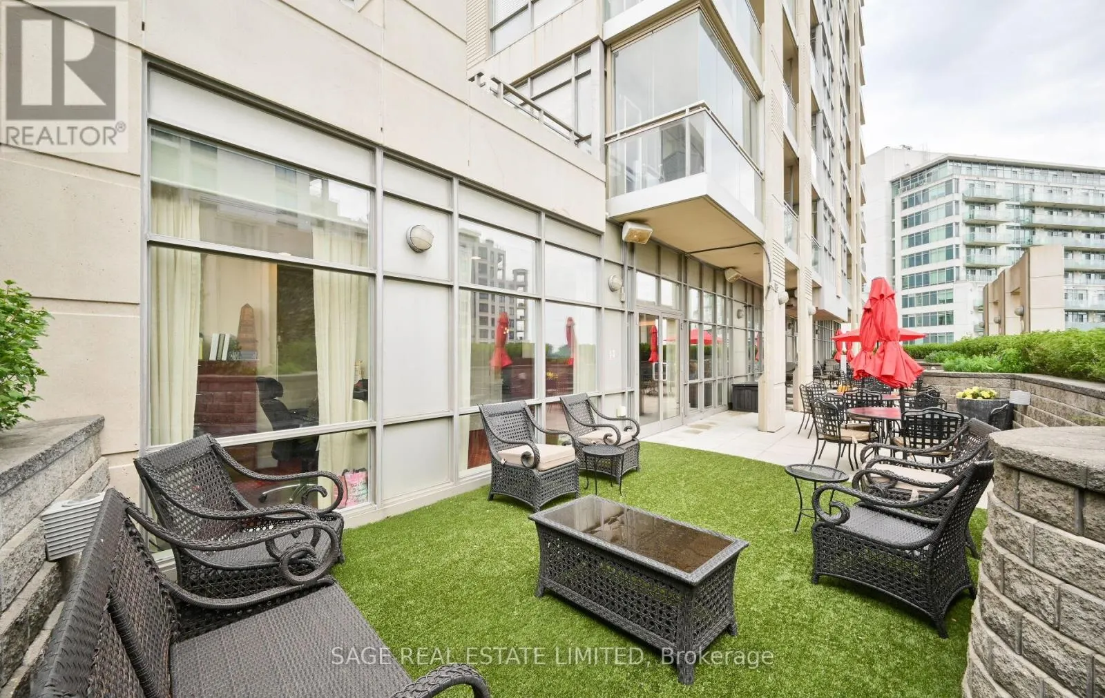 1005 - 3 MARINE PARADE DRIVE
