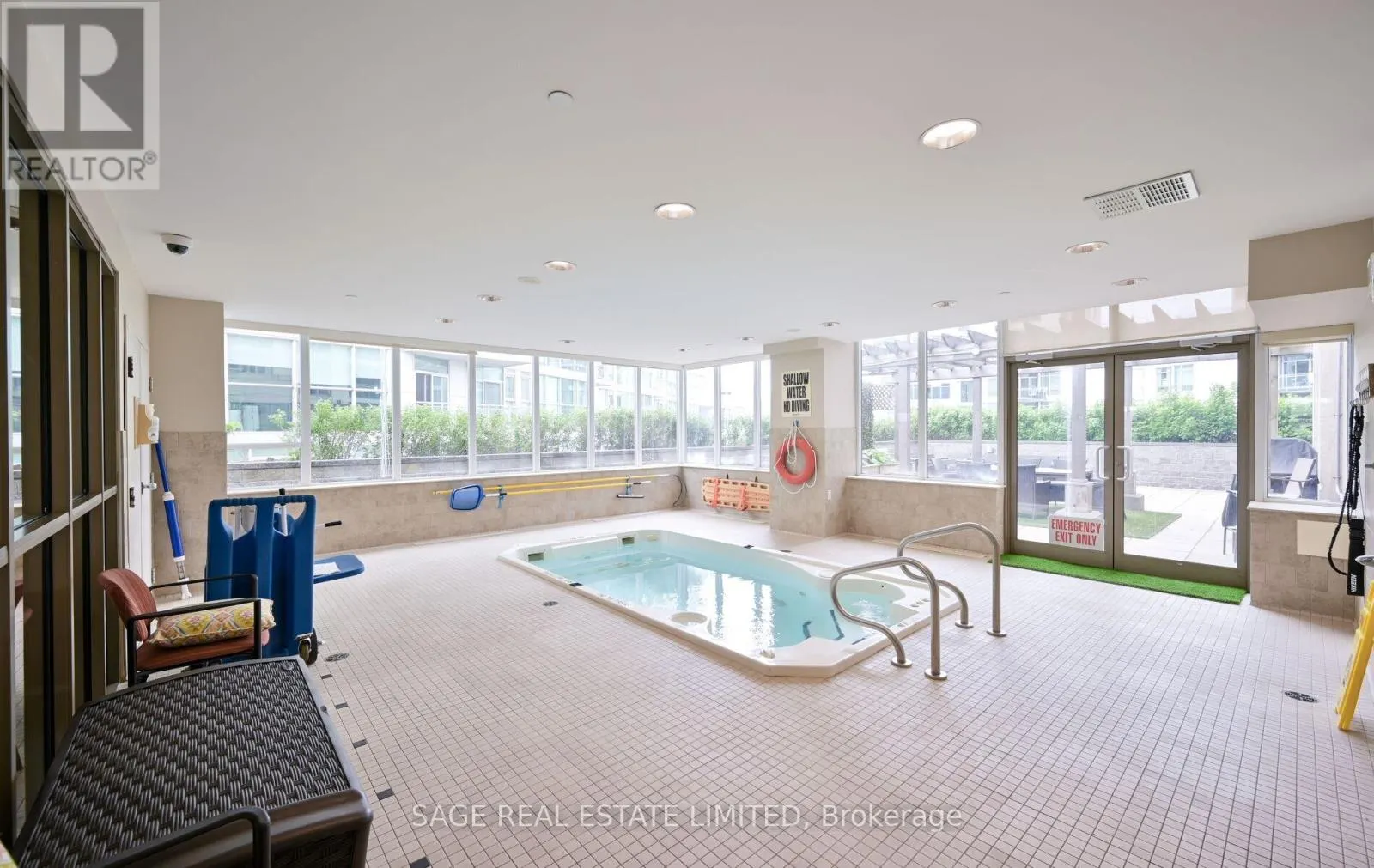 1005 - 3 MARINE PARADE DRIVE