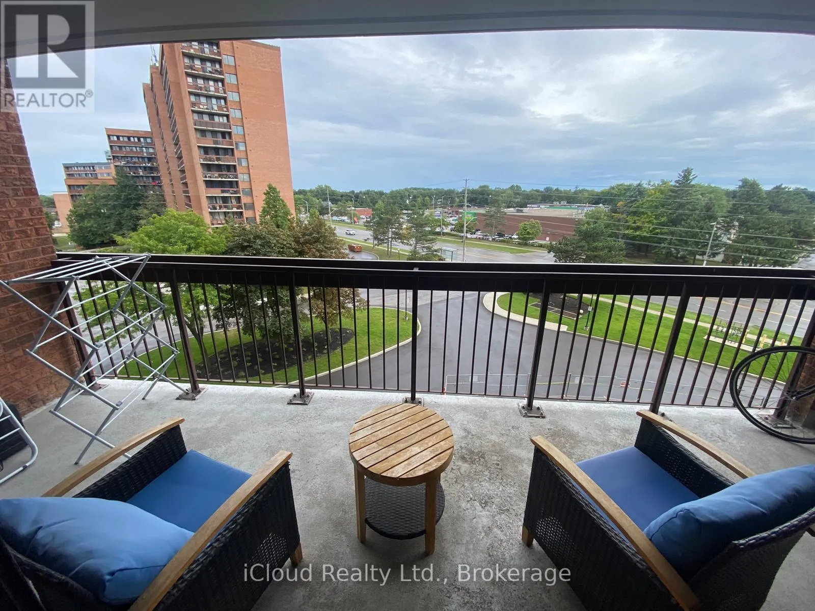 606 - 3501 GLEN ERIN DRIVE