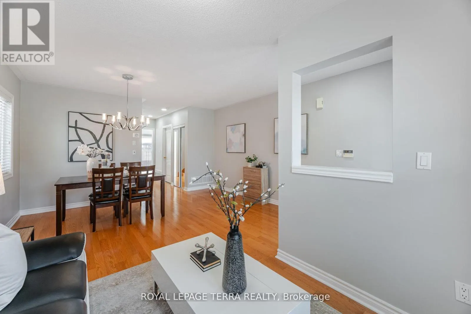 19 VALLEYPARK CRESCENT