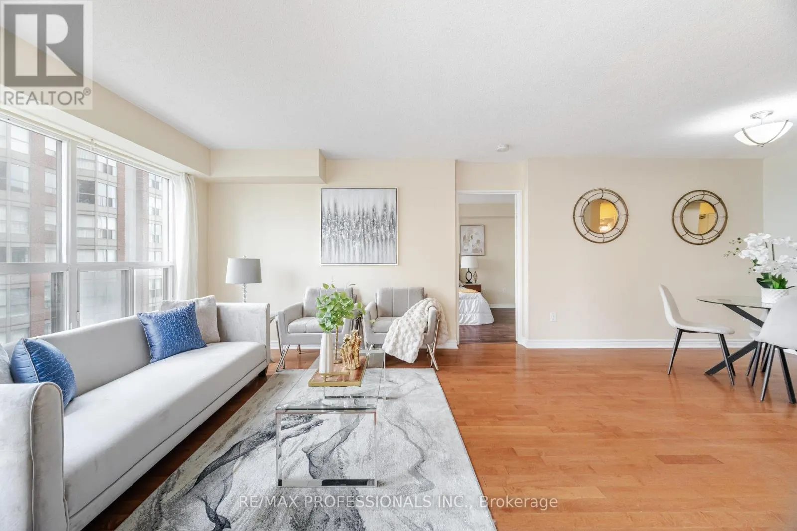 1606 - 335 WEBB DRIVE