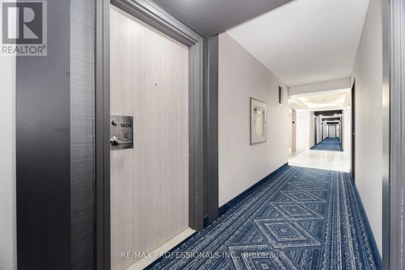 1606 - 335 WEBB DRIVE