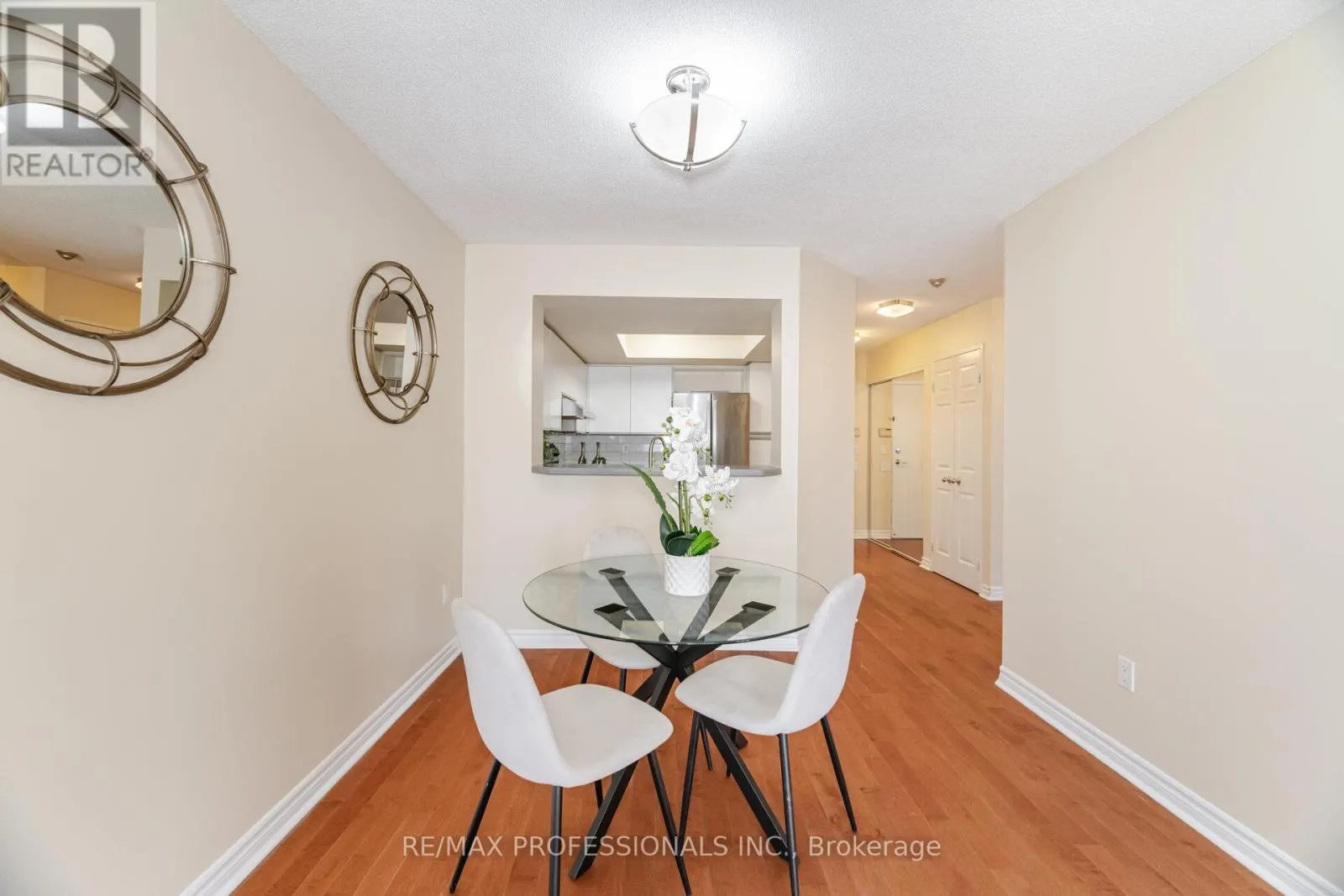 1606 - 335 WEBB DRIVE