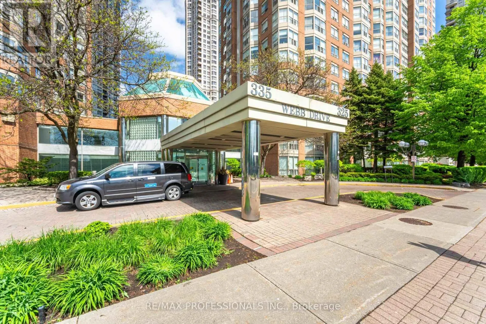 1606 - 335 WEBB DRIVE