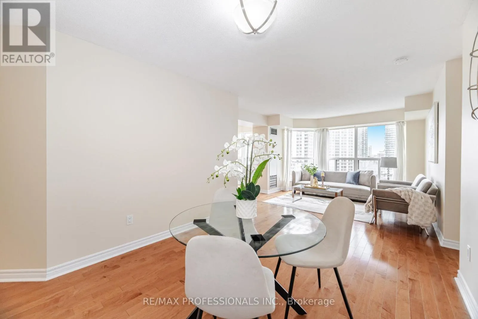 1606 - 335 WEBB DRIVE