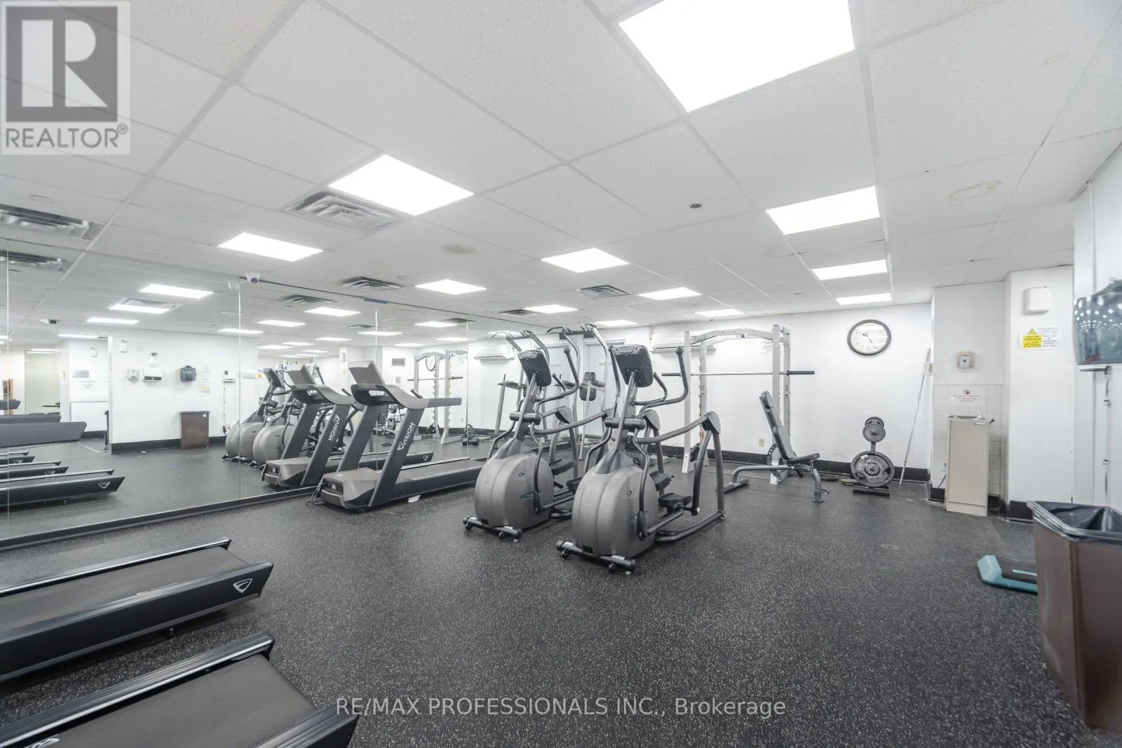 1606 - 335 WEBB DRIVE