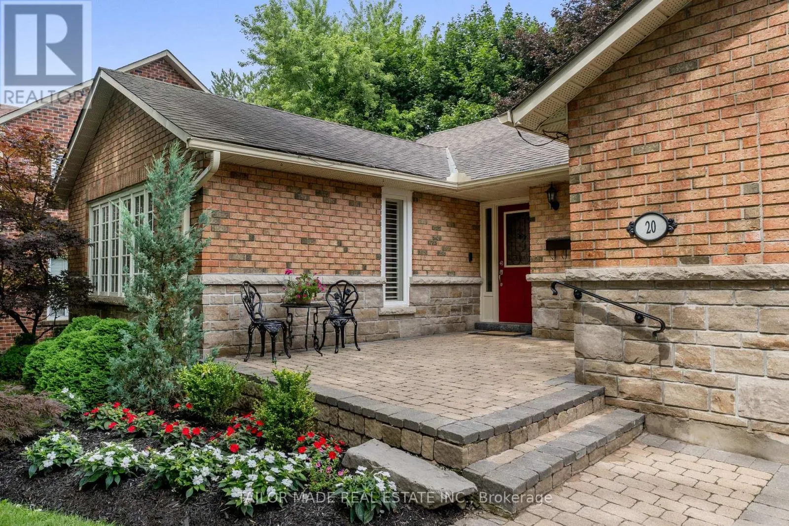 20 LENNOX COURT