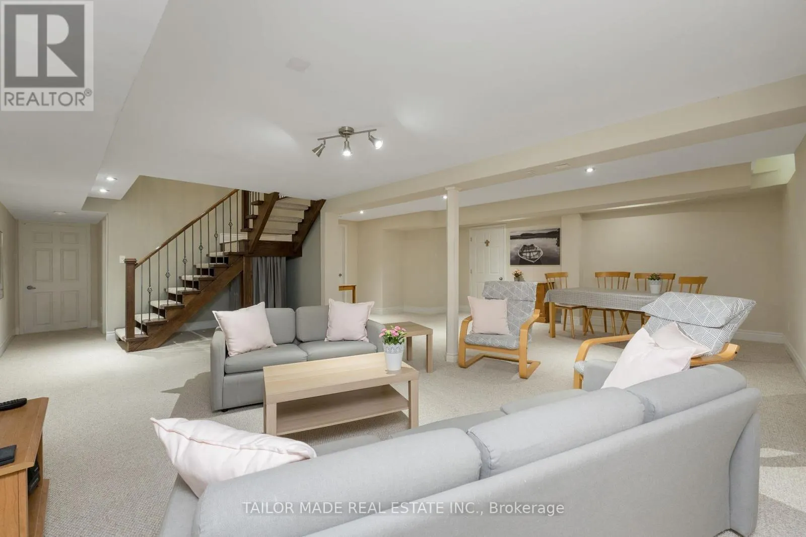 20 LENNOX COURT