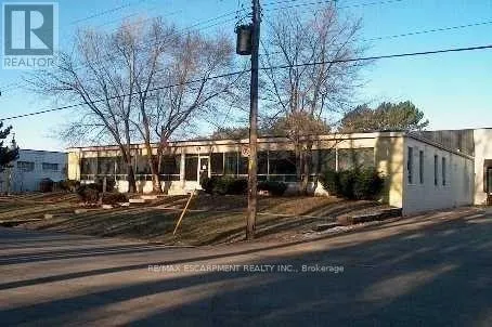 A - 435 ENFIELD ROAD