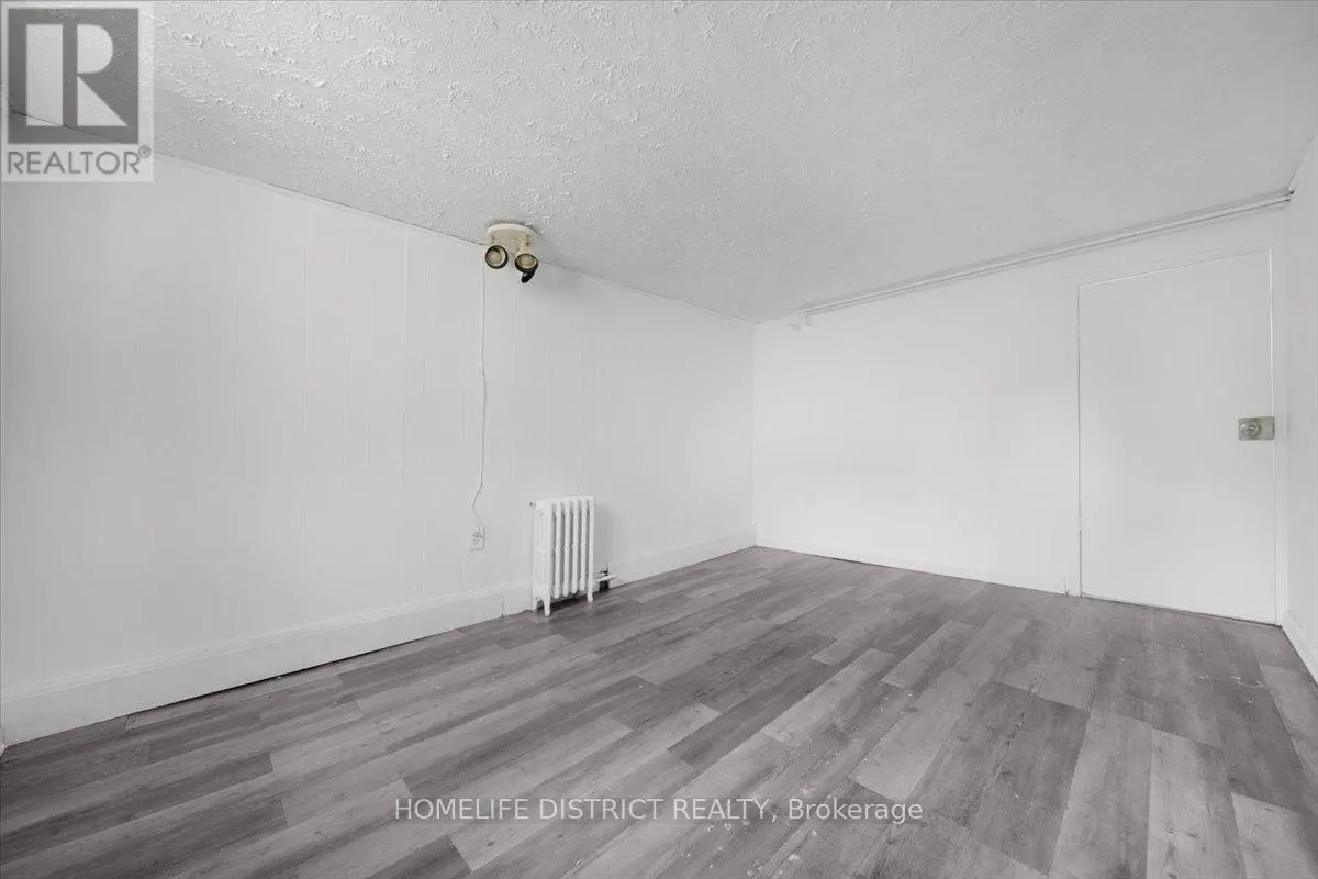 2055 EGLINTON AVENUE W