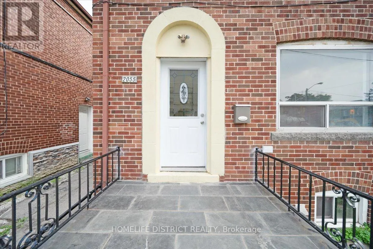 2055 EGLINTON AVENUE W
