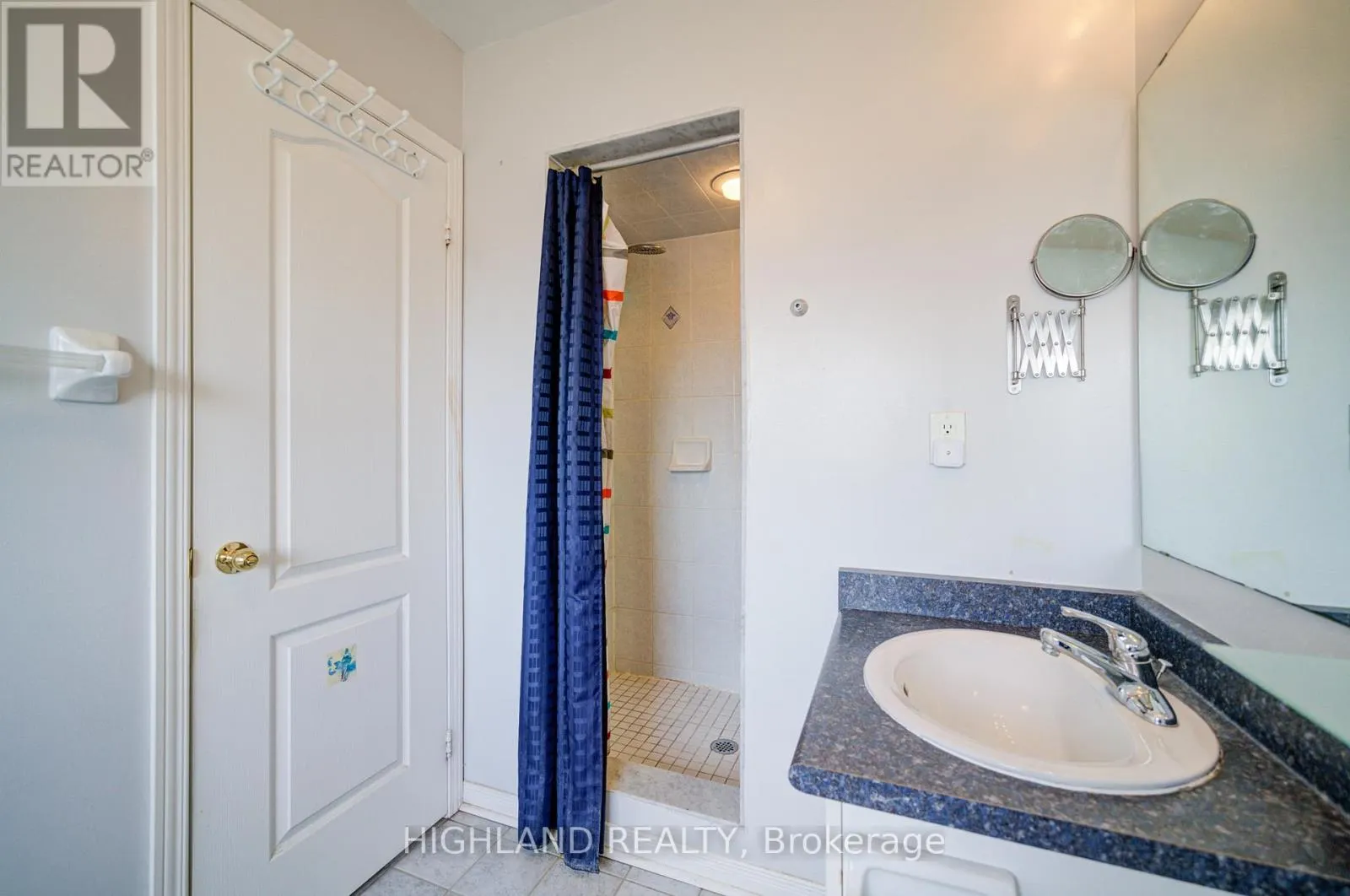 99 - 6399 SPINNAKER CIRCLE