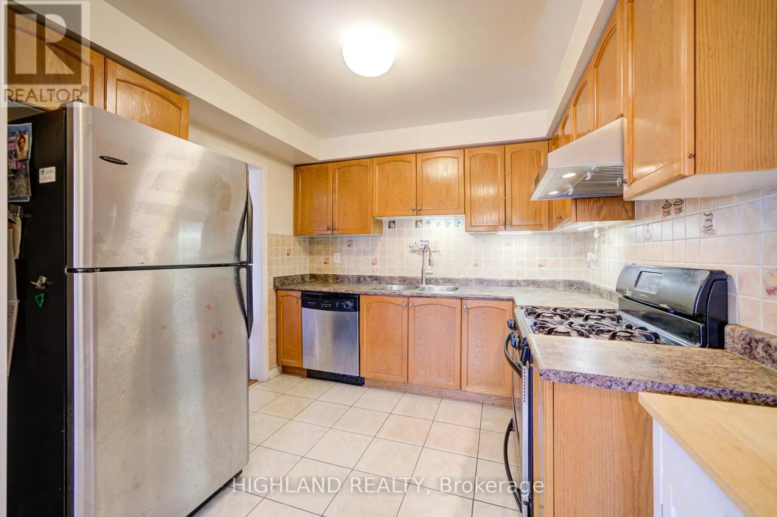 99 - 6399 SPINNAKER CIRCLE