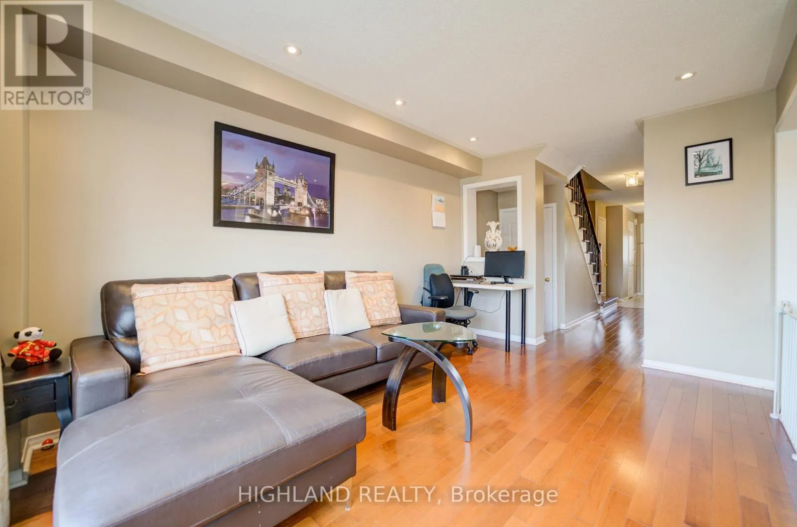 99 - 6399 SPINNAKER CIRCLE