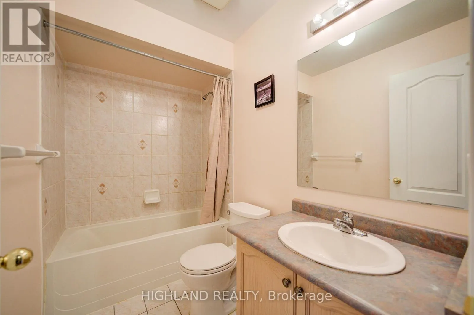 99 - 6399 SPINNAKER CIRCLE