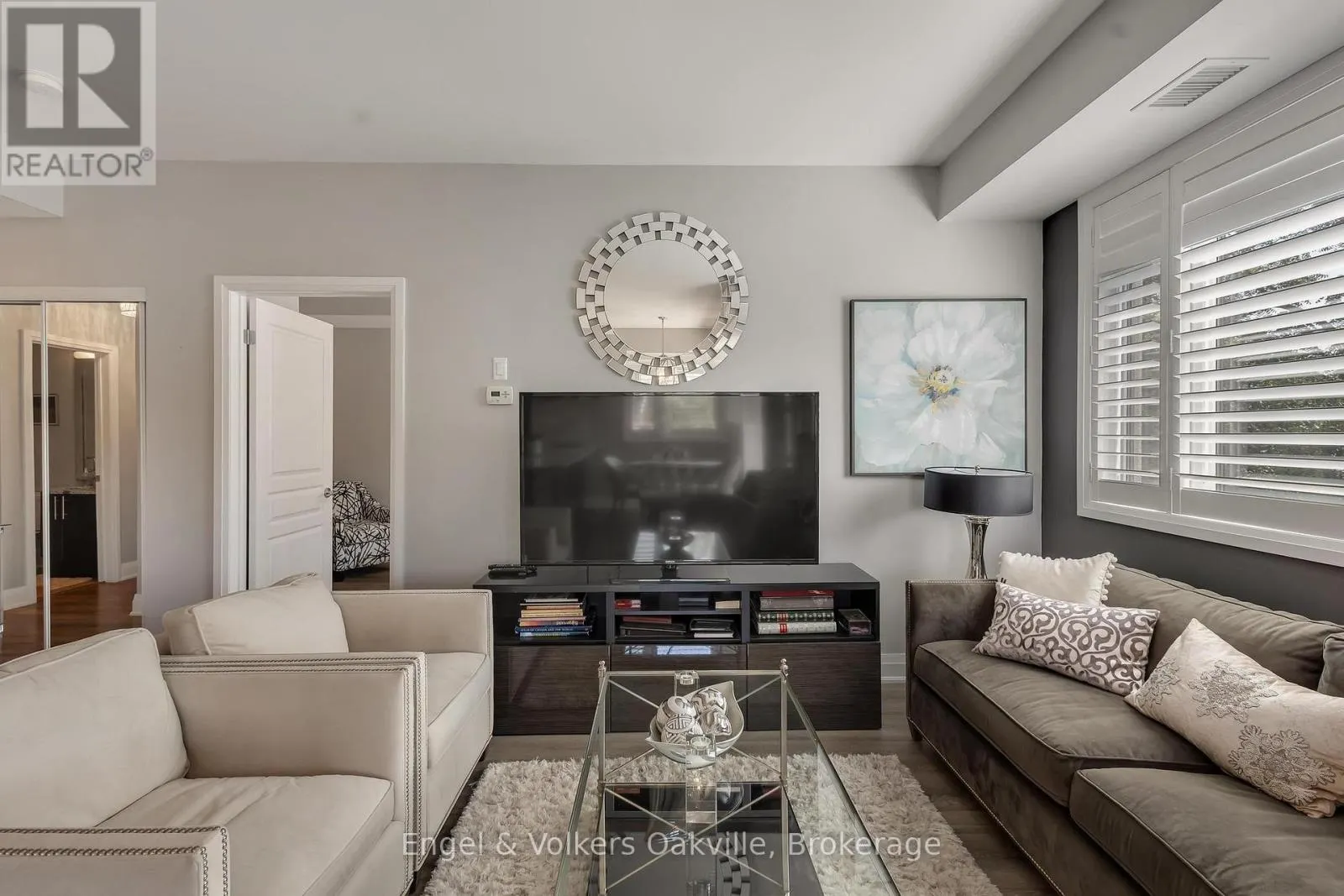 306 - 128 GARDEN DRIVE, #306