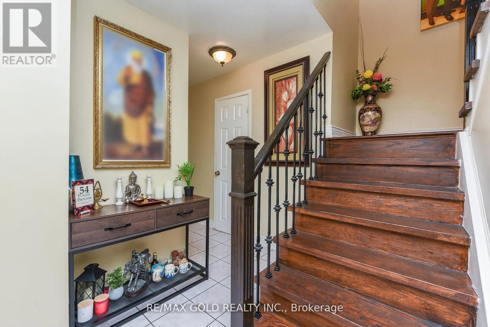 3507 LADDIE CRESCENT