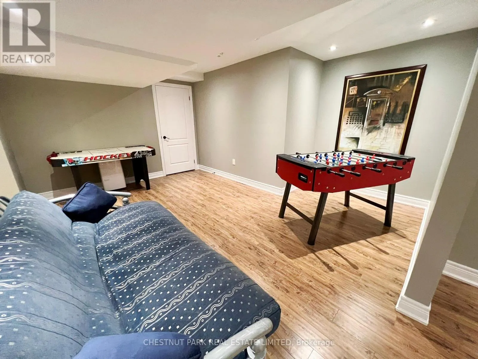 21 SOUTHRIDGE TRAIL