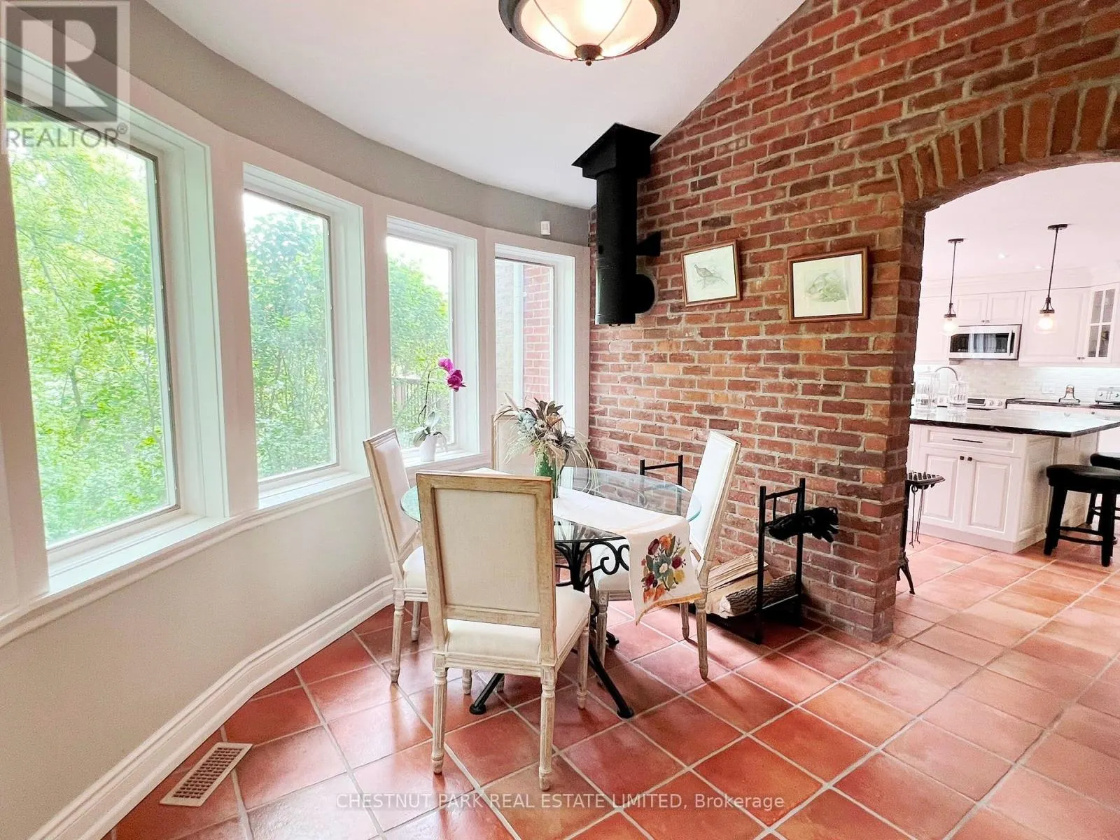 21 SOUTHRIDGE TRAIL