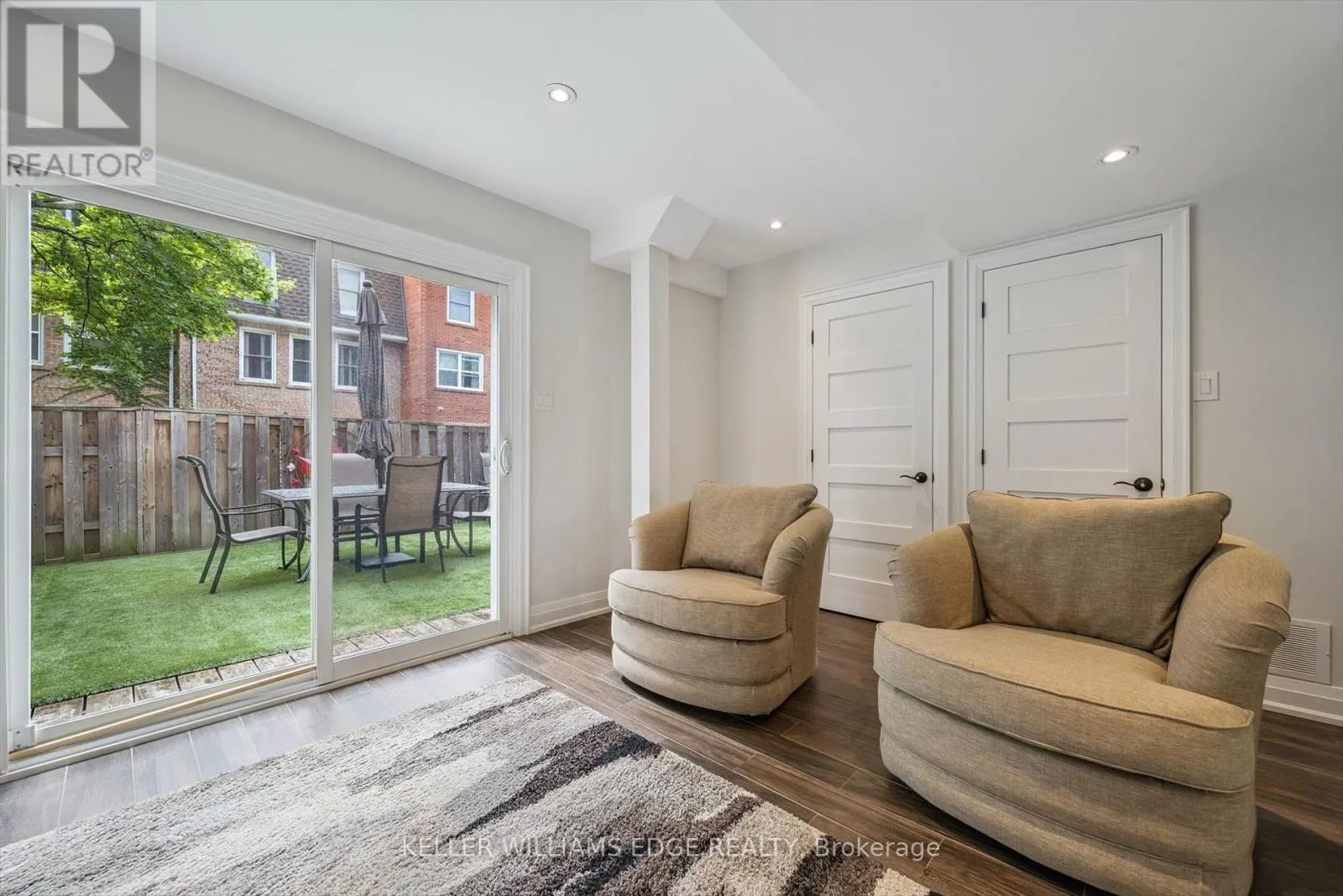 87 - 333 MEADOWS BOULEVARD