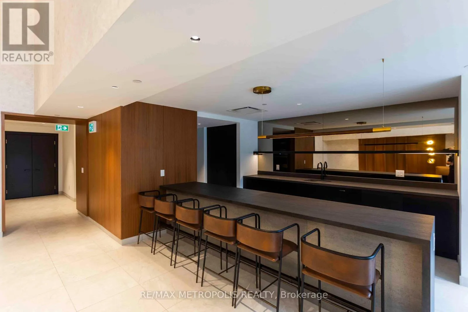 307 - 2300 ST CLAIR AVENUE W