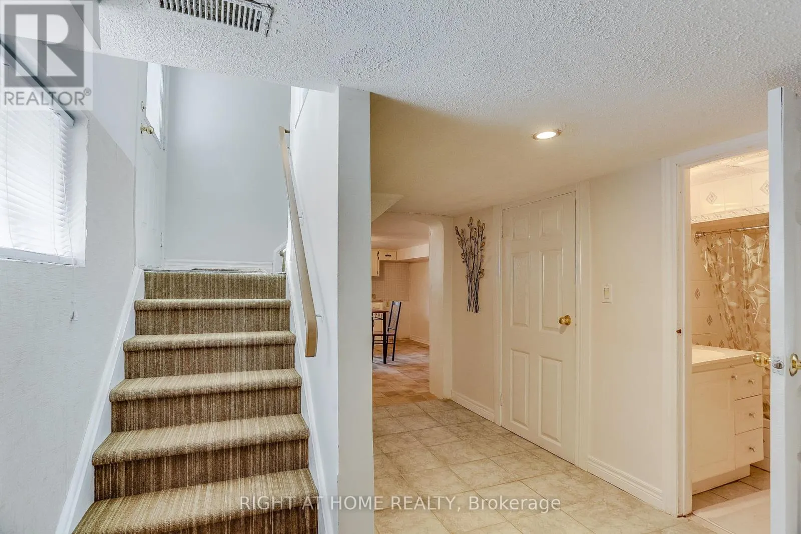 134 LOCKSLEY AVENUE