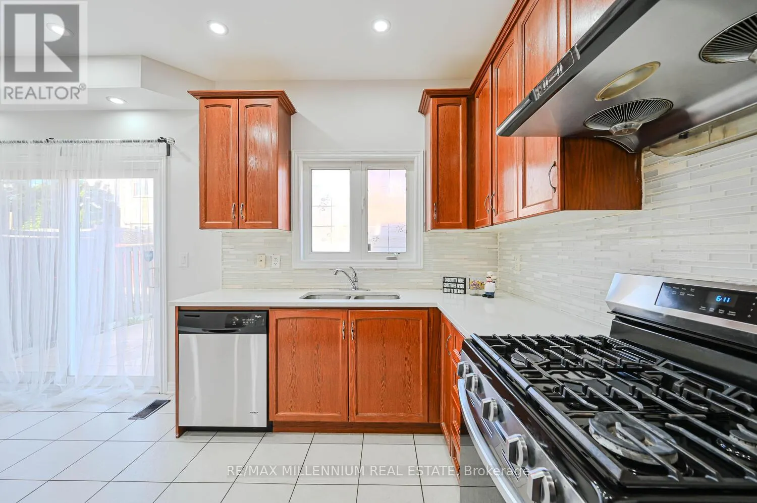 56 ATTVIEW CRESCENT