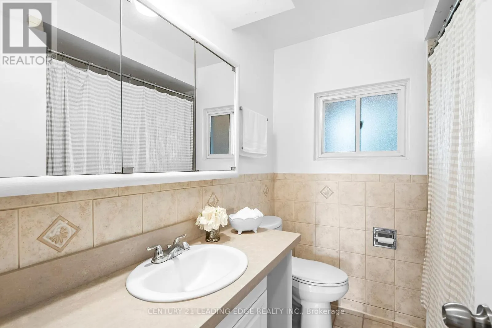 3651 BROOMHILL CRESCENT