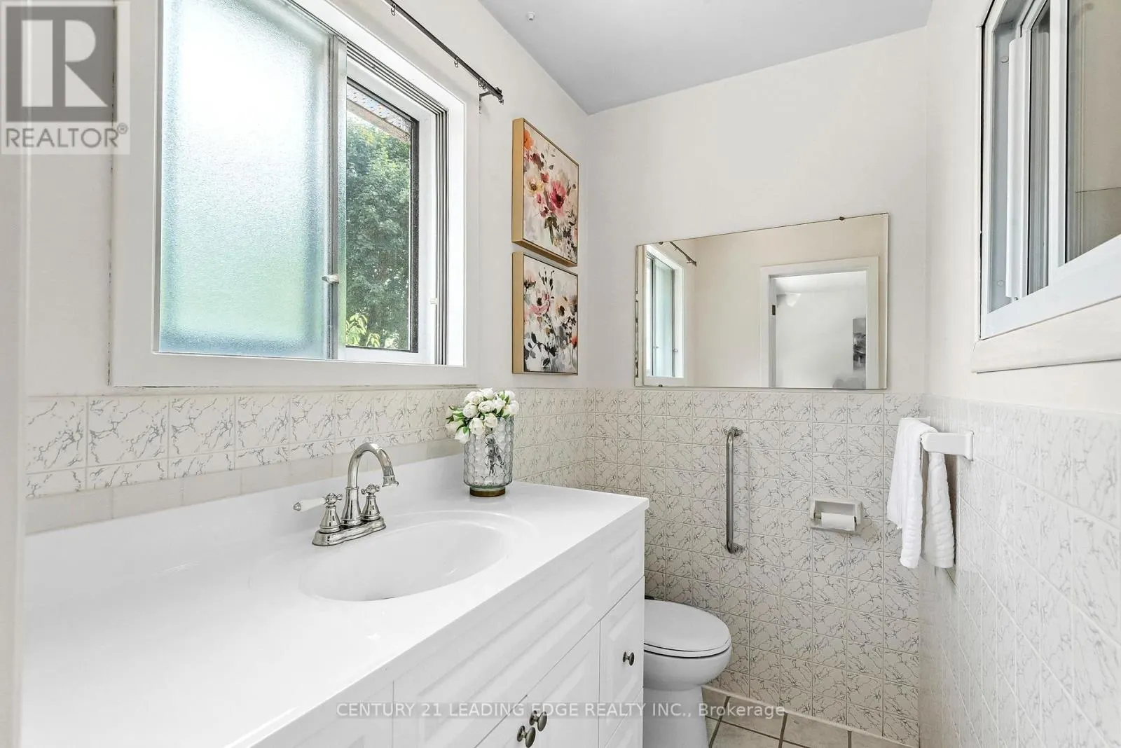 3651 BROOMHILL CRESCENT