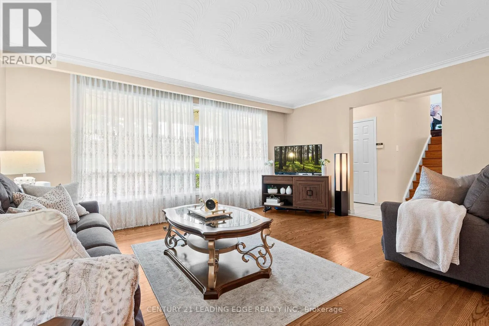 3651 BROOMHILL CRESCENT