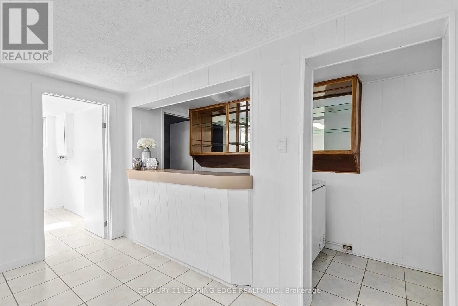 3651 BROOMHILL CRESCENT