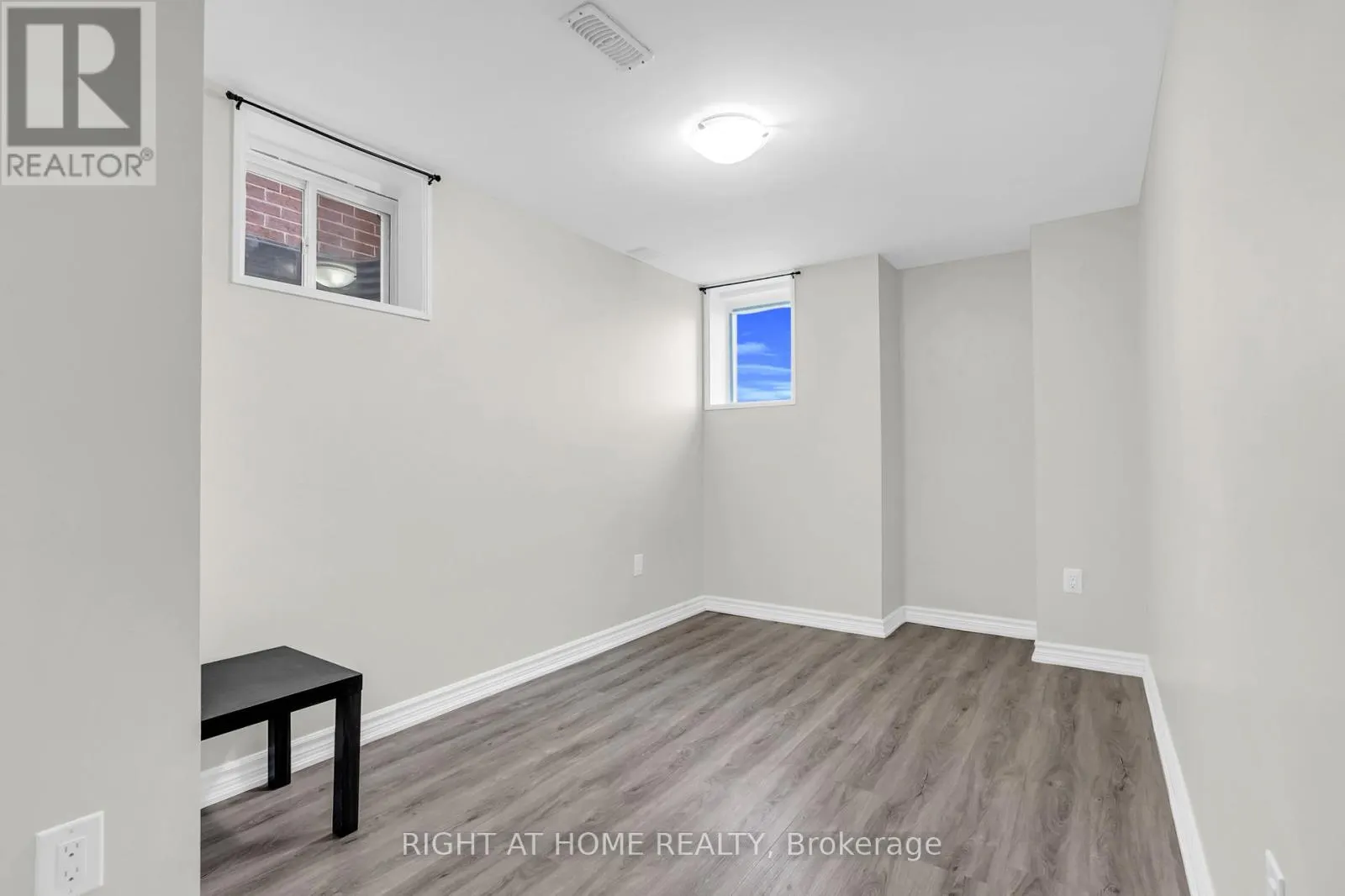 1139 FARMSTEAD DRIVE