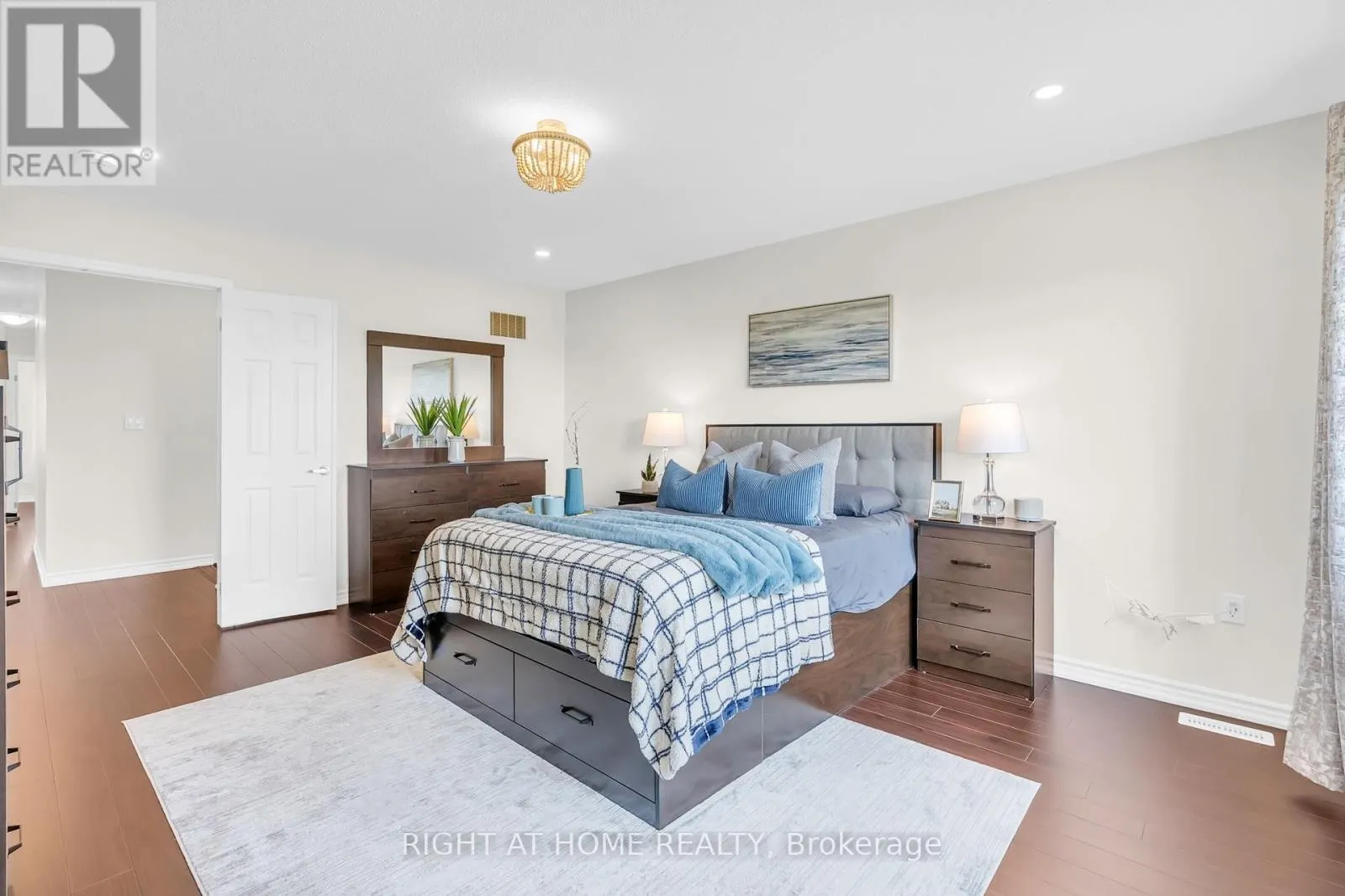 1139 FARMSTEAD DRIVE