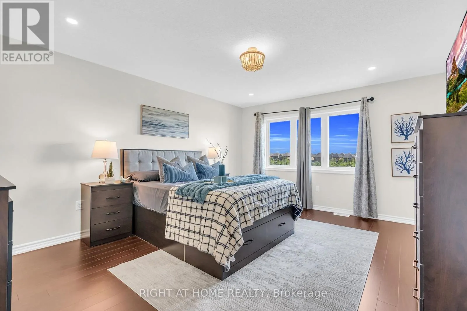 1139 FARMSTEAD DRIVE
