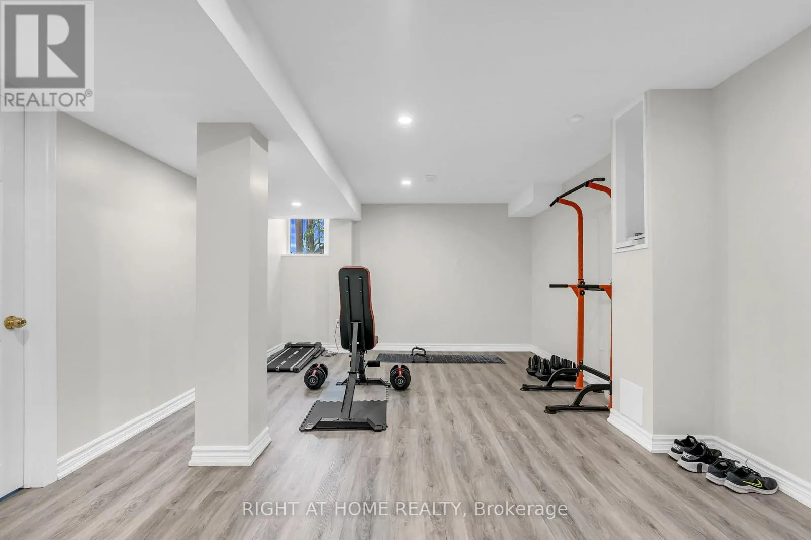 1139 FARMSTEAD DRIVE
