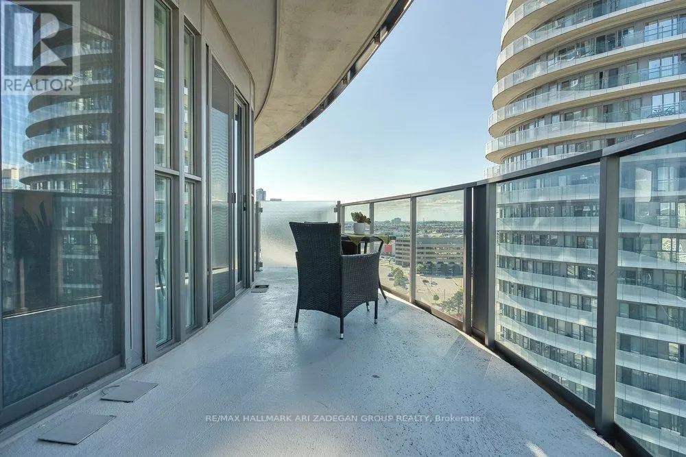 1507 - 60 ABSOLUTE AVENUE