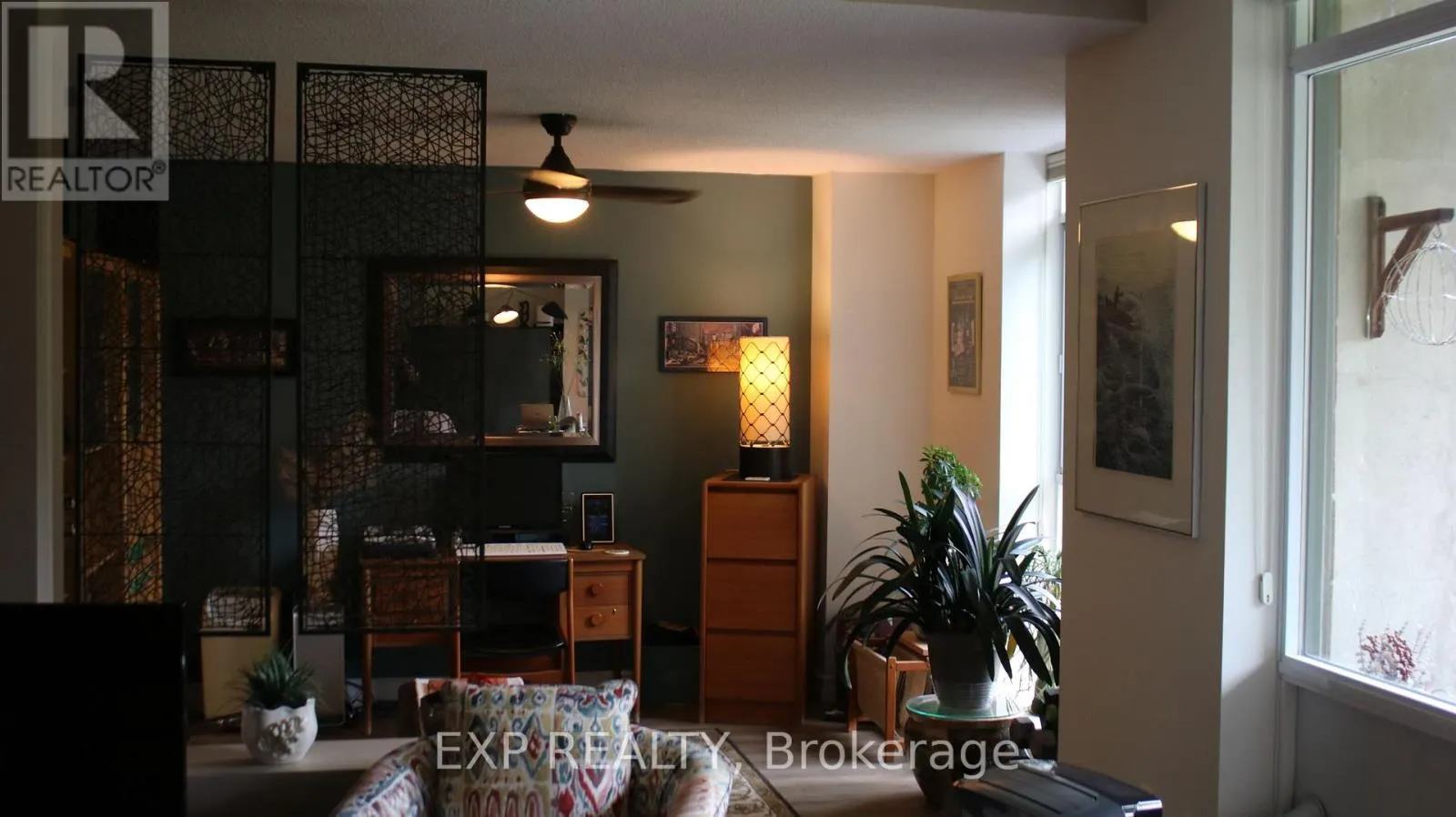 104 - 5250 LAKESHORE ROAD, #104