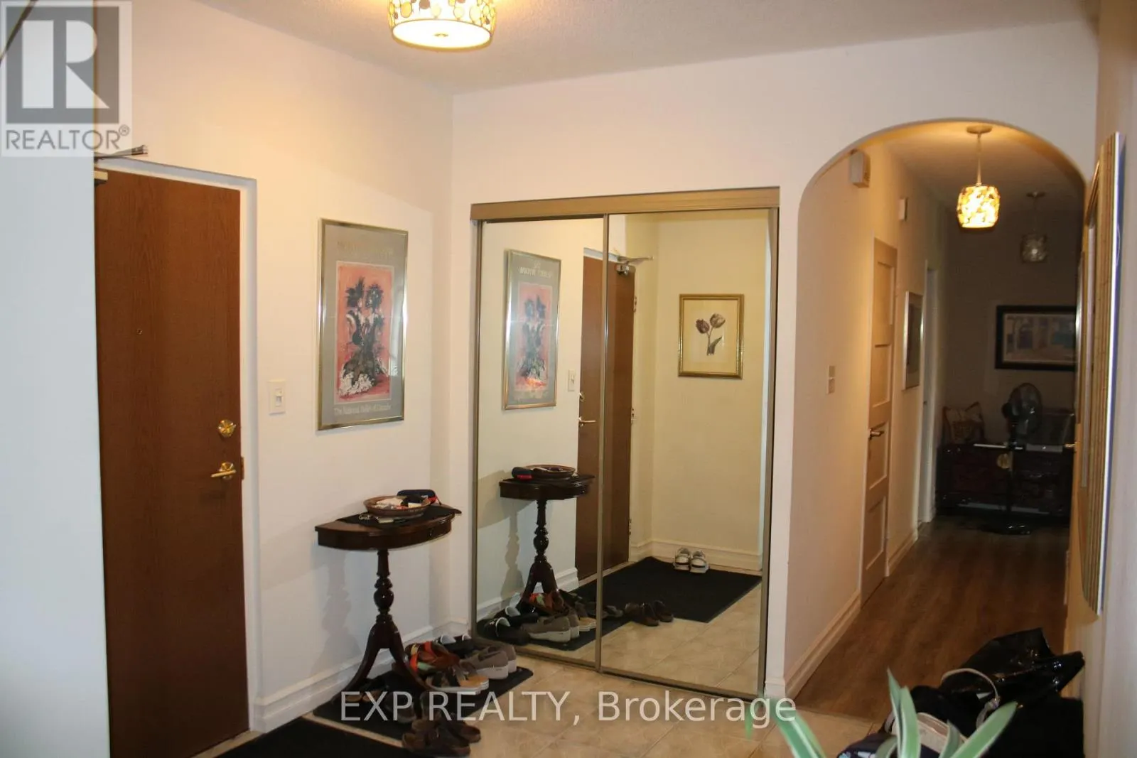 104 - 5250 LAKESHORE ROAD, #104