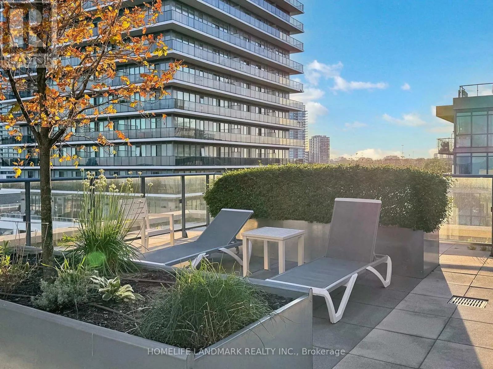1608 - 59 ANNIE CRAIG DRIVE