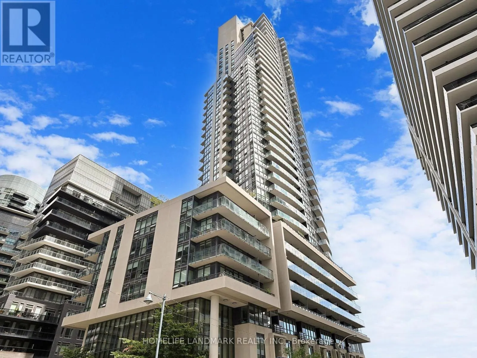 1608 - 59 ANNIE CRAIG DRIVE
