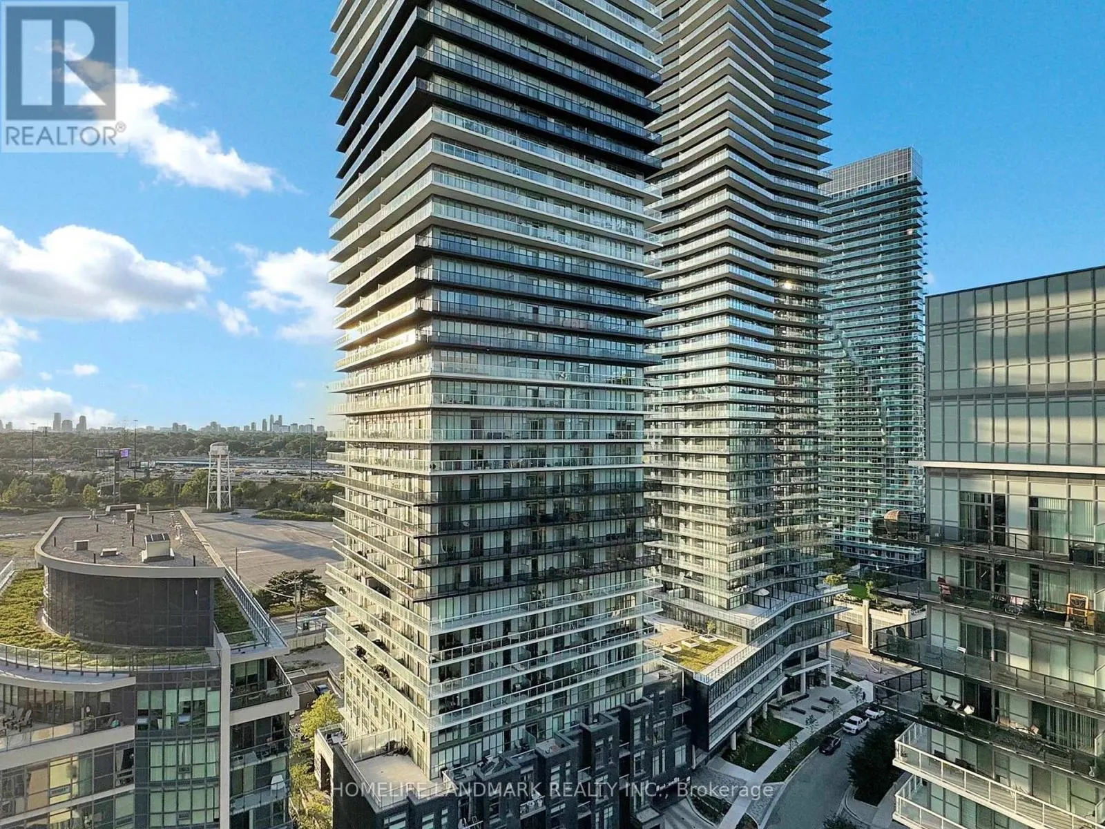 1608 - 59 ANNIE CRAIG DRIVE