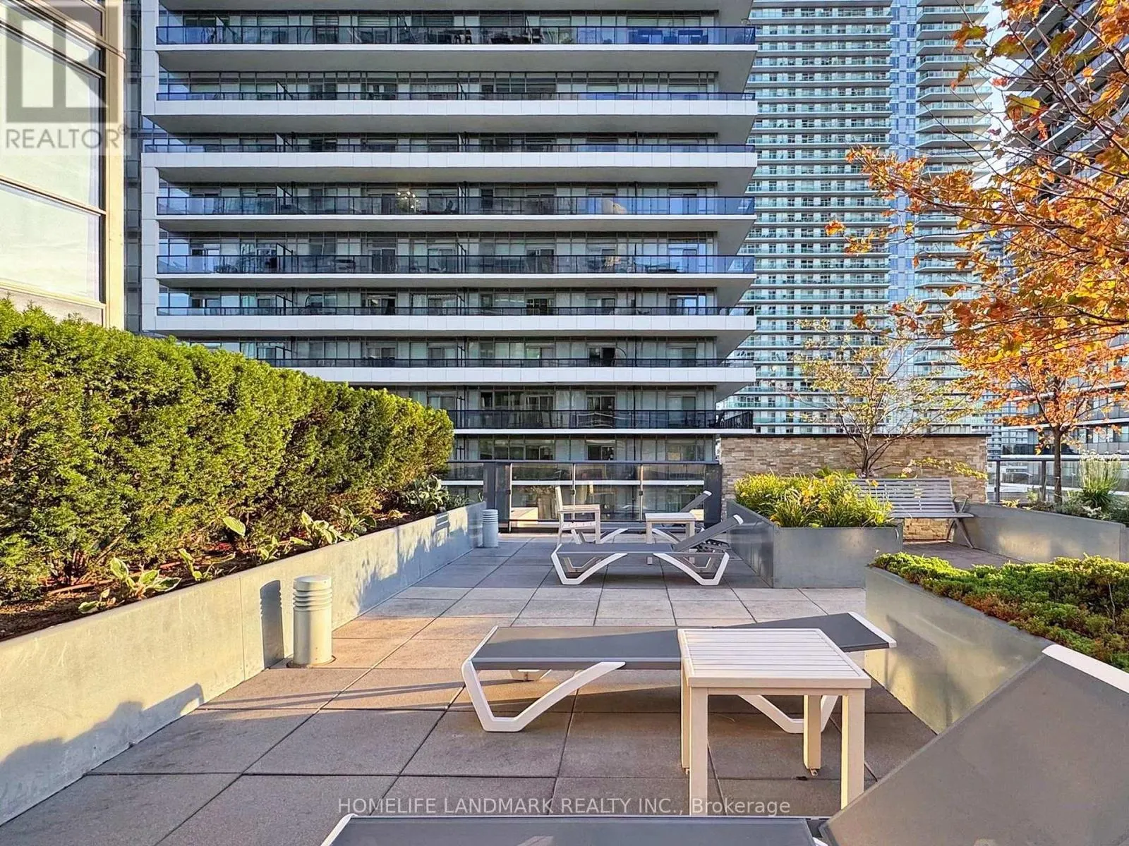 1608 - 59 ANNIE CRAIG DRIVE
