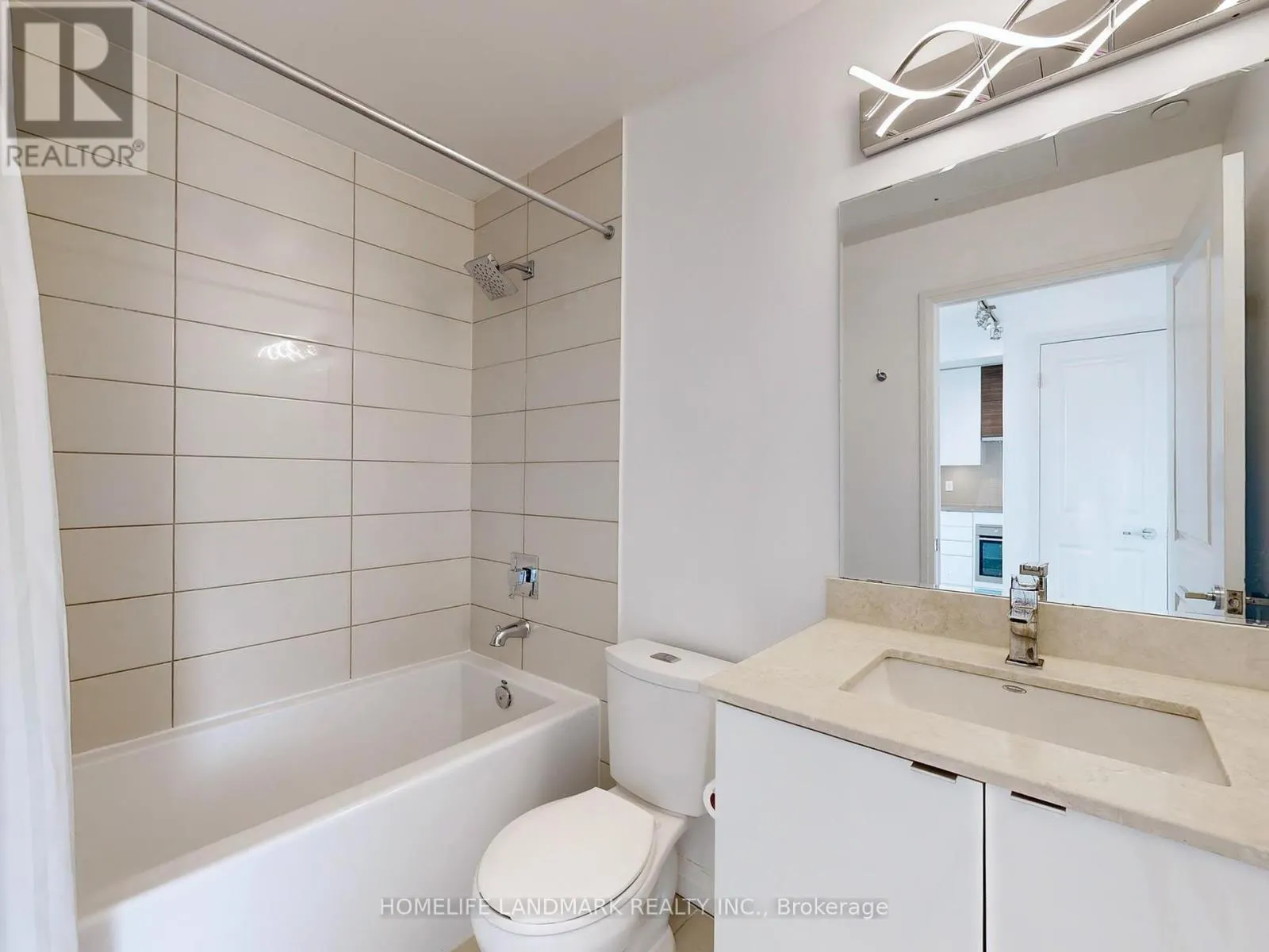 1608 - 59 ANNIE CRAIG DRIVE