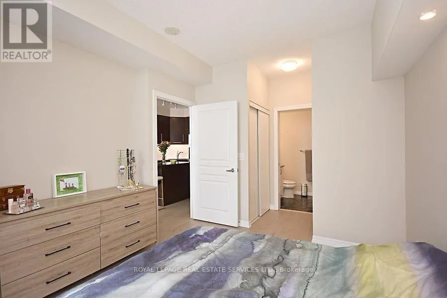 304 - 223 WEBB DRIVE