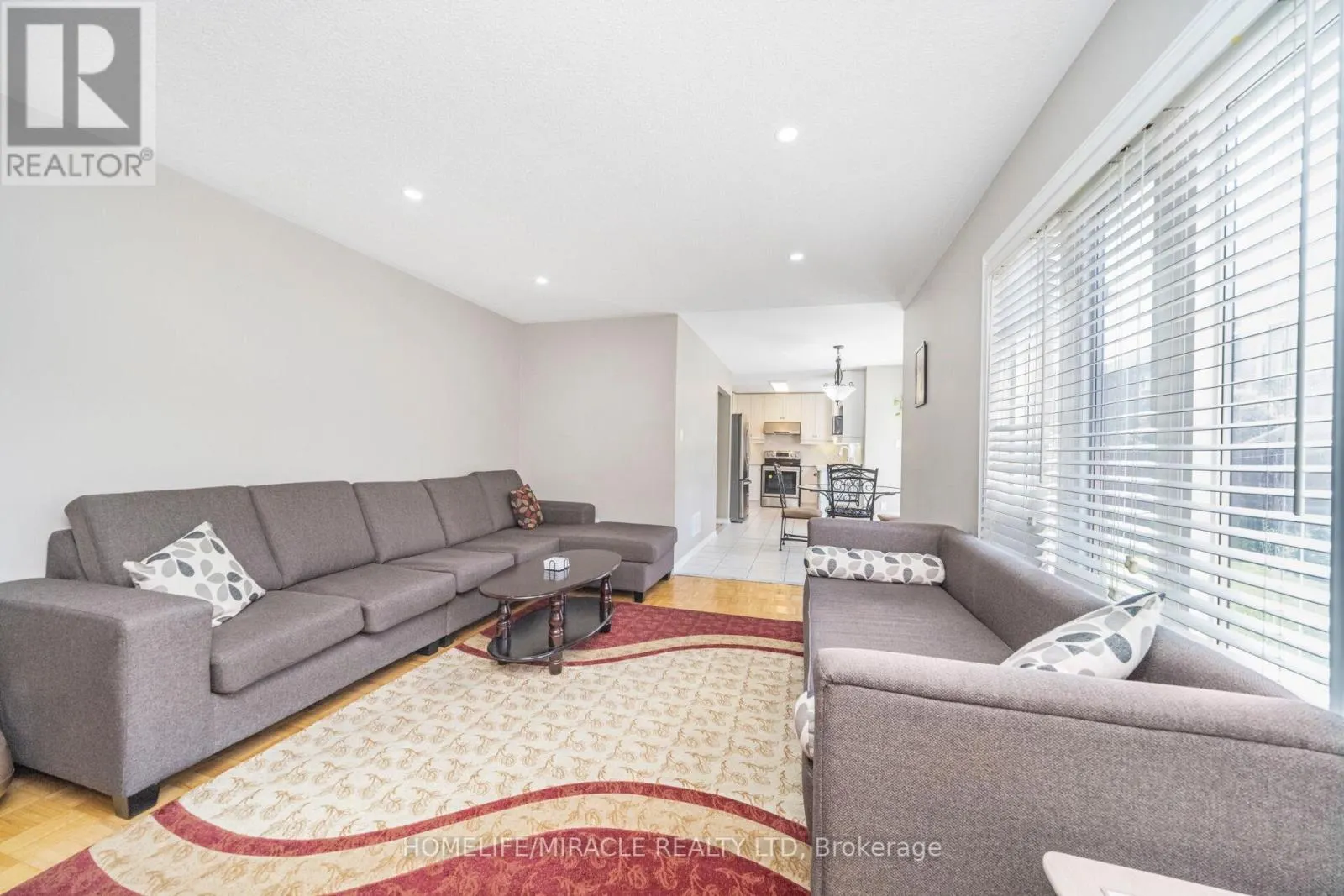 17 MAINARD CRESCENT