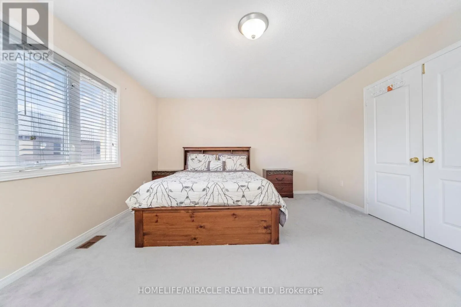 17 MAINARD CRESCENT