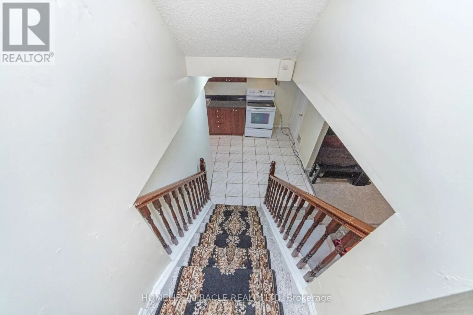 17 MAINARD CRESCENT