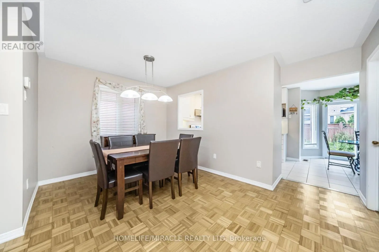 17 MAINARD CRESCENT